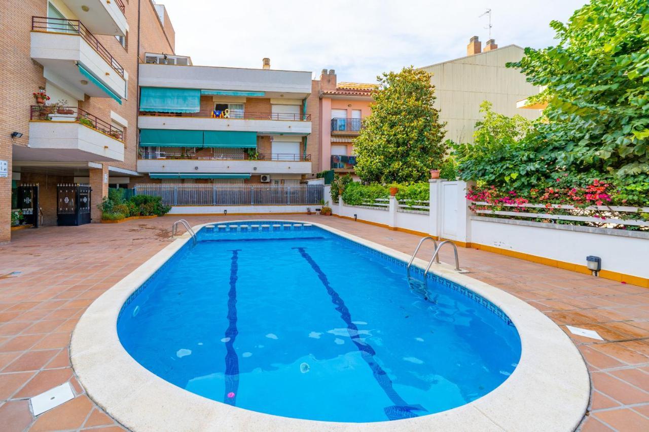 Homeholidaysrentals Margot - Costa Barcelona Pineda de Mar Dış mekan fotoğraf