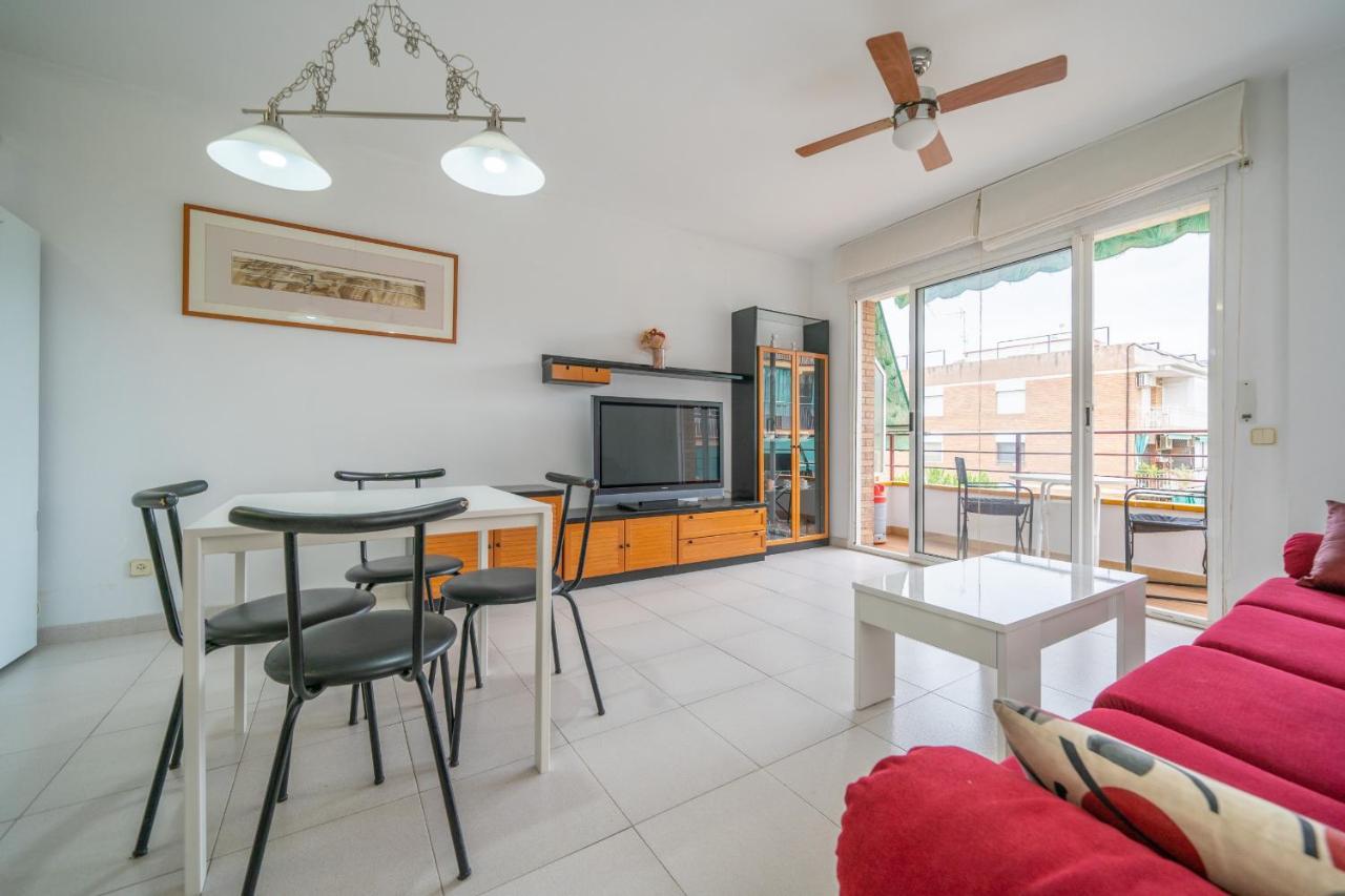 Homeholidaysrentals Margot - Costa Barcelona Pineda de Mar Dış mekan fotoğraf